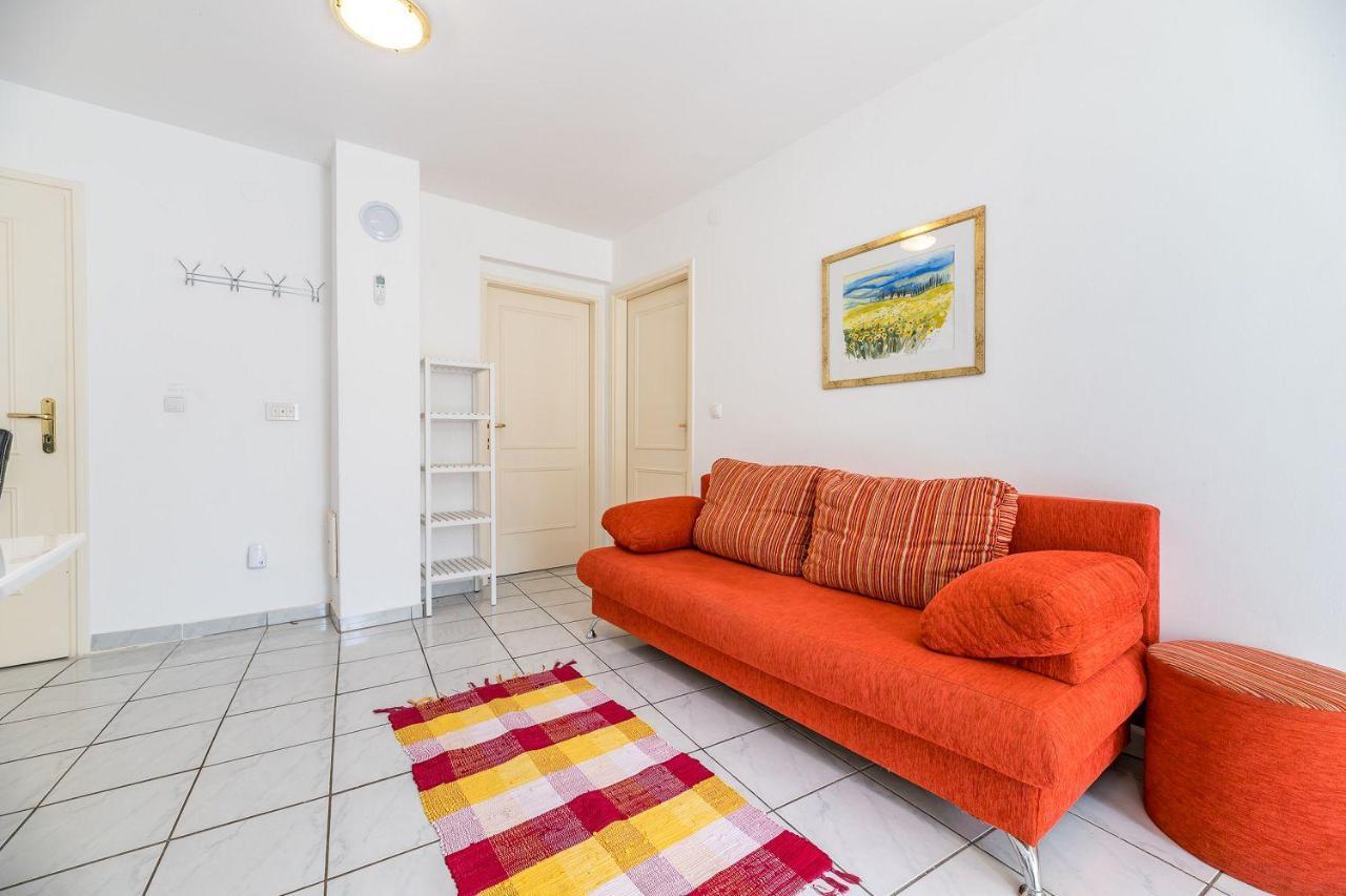 Apartment 100 Meter Bis Zum *