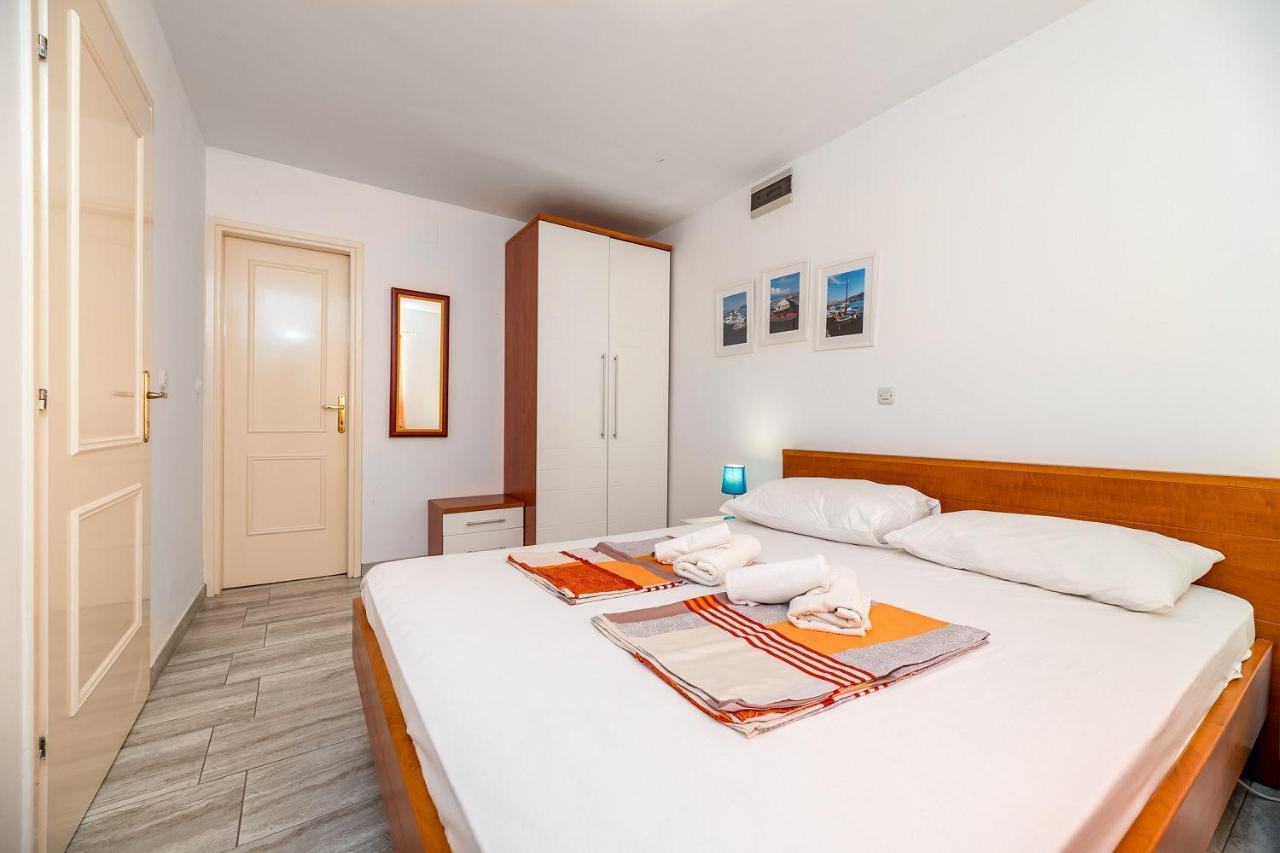 Apartma 100 Meter Bis Zum